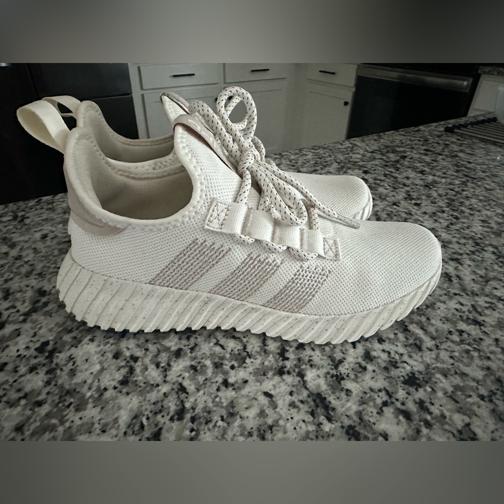 Women’s Adidas Sneakers